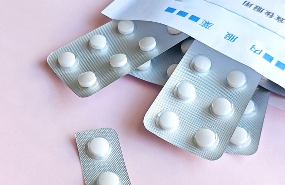 あなたの健康を第一に考える整骨院が、薬の副作用と健康について解説